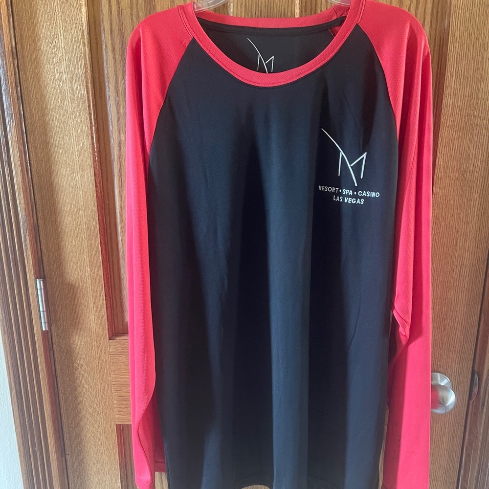 Mens XL Black and Red Long Sleeve Shirt